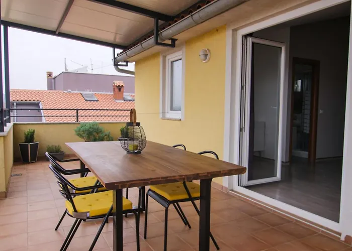 Jacqueline Apartman Póla